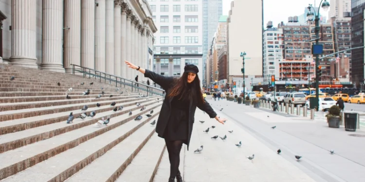 How to Not Look Like a Tourist in New York