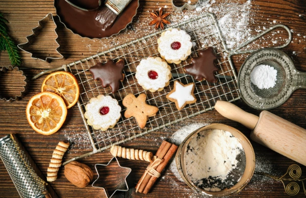 baked gingerbread cookies on a baking tray